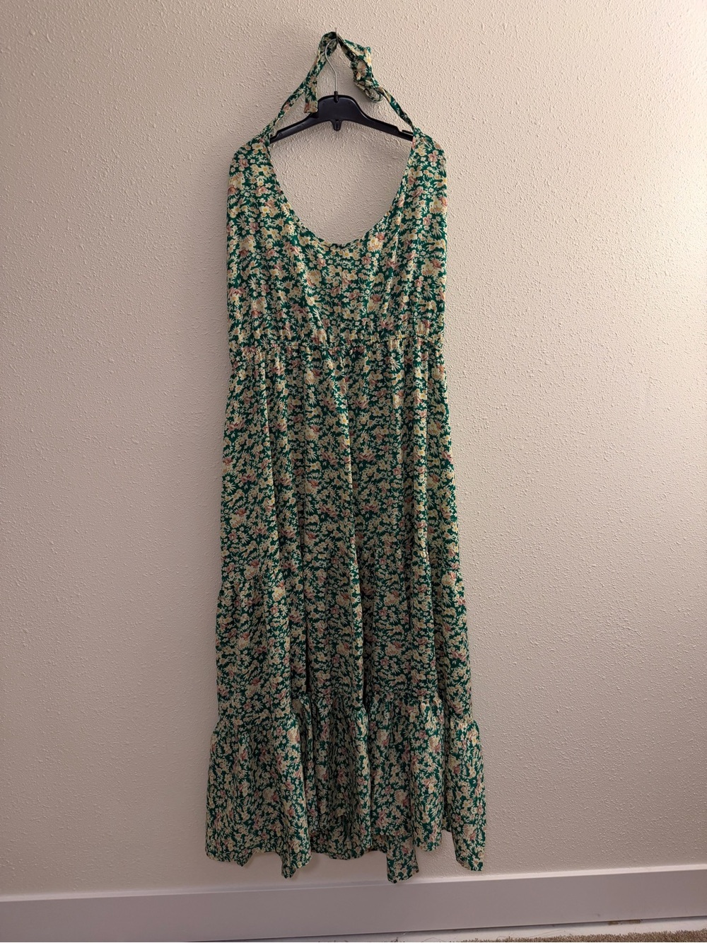 Green Floral Halter-Tie Maxi Dress